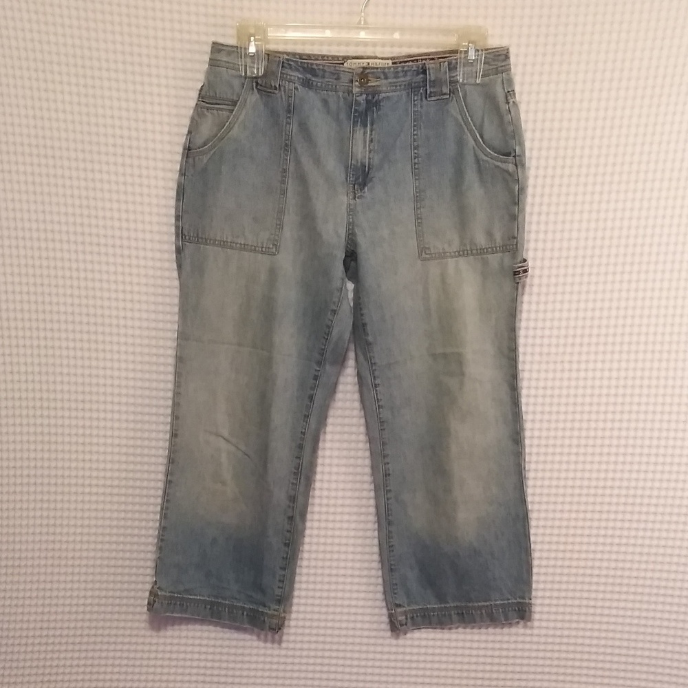 4/$20 CLOSET CLOSING TOMMY HILFIGER CROPPED JEANS